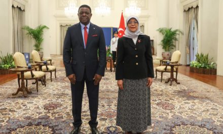 HIS EXCELLENCY ALLAN JOSEPH CHINTEDZA PRESENTED HIS CREDENTIAL TO PRESIDENT HALIMAH YACOB