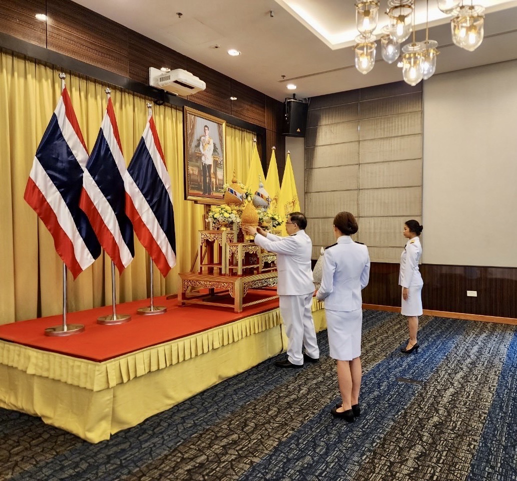 Thai Community in Singapore Honours King’s 70th Birthday Anniversary ...