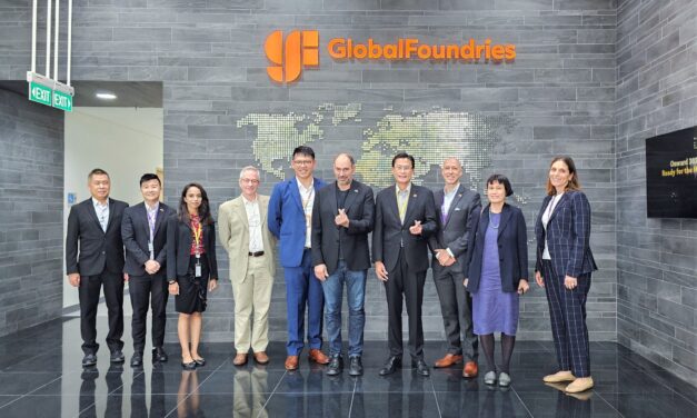 US Ambassador Jonathan Kaplan Visits GlobalFoundries’ Advanced Semiconductor Plant in Singapore