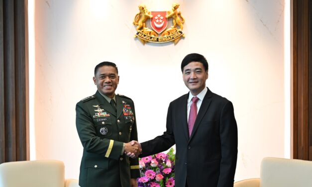 Chief of Staff of the Philippine Armed Forces Visits Singapore to Strengthen Defense Ties
