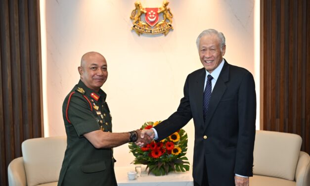 Malaysian Armed Forces Chief of Defence Forces Visits Singapore
