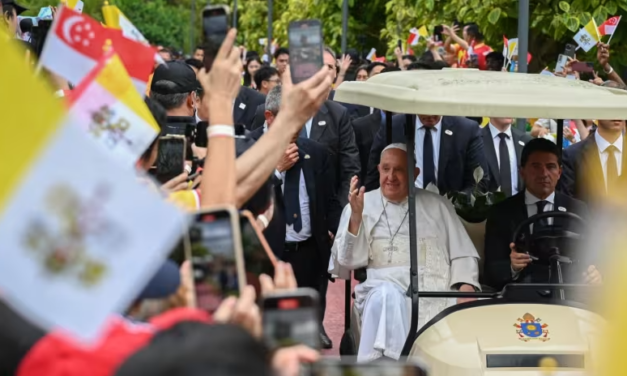 Pope Francis Arrives in Singapore for Final Leg of His Historic 12-Day Apostolic Journey