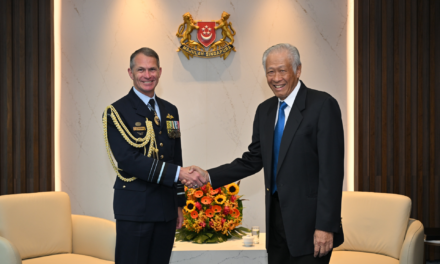 Australian Defence Force Vice Chief Air Marshal Robert Chipman Receives Singapore’s Meritorious Service Medal