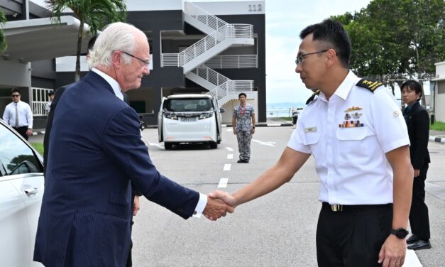 King Carl XVI Gustaf of Sweden Visits Singapore Navy Museum, Strengthening Defence Ties