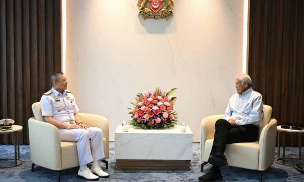 Royal Thai Navy Chief’s Visit Strengthens Singapore-Thailand Defence Ties