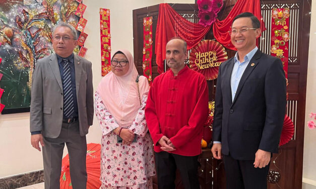 Malaysia Rings in Chinese New Year 2025 with Festive Celebration in Singapore