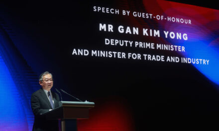 DPM Gan Kim Yong Honours Healthcare Excellence at NUHS Tribute Awards 2025