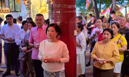 Thai Ambassador Leads Vesak Day Ceremony in Singapore