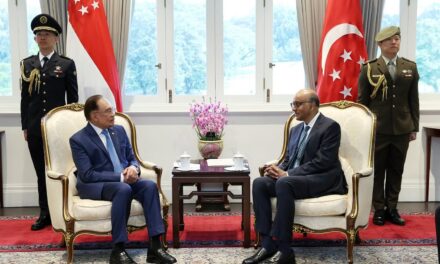 Malaysian Prime Minister Anwar Ibrahim Visits Singapore to Reaffirm Strong Bilateral Ties