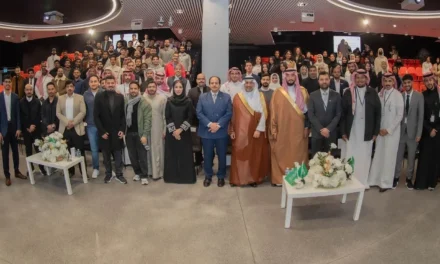 Saudi Health Minister Meets Students in Melbourne