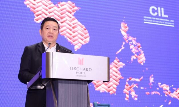 ASEAN Secretary-General Delivers Distinguished Lecture on Regional Vision in Singapore