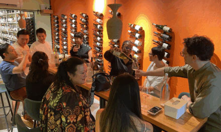 SINGAPORE WELCOMES SOUTH AFRICA’S TRAILBLAZING WINEMAKER, STRENGTHENING CULTURAL AND TRADE EXCHANGES