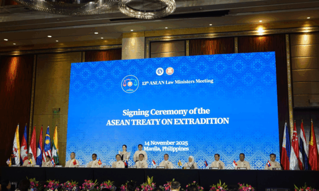ASEAN Signs Landmark Extradition Treaty at ALAWMM in Manila
