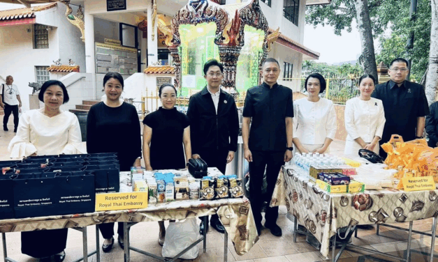 Thai Embassy in Singapore Marks New Year with Traditional Alms-Giving Ceremony