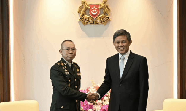 Thailand’s Chief of Defence Forces General Ukris Boontanondha Pays Official Visit to Singapore