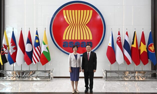ASEAN Secretary-General Meets New AIIB President to Strengthen Infrastructure Cooperation