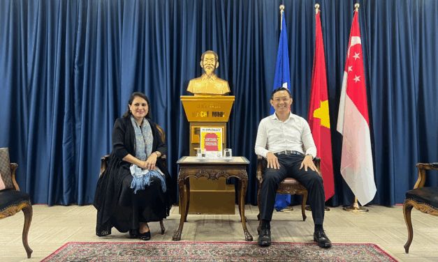 Vietnam Invites Singapore Companies to Collaborate in Science, Technology and Financial Centres