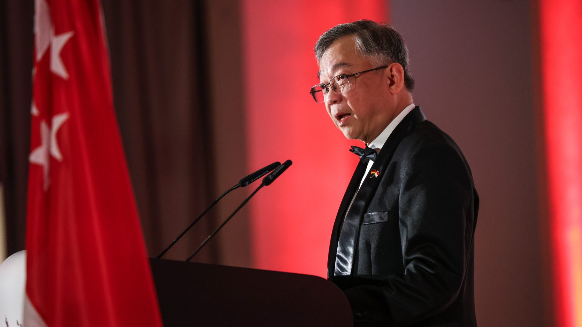 DPM Gan at Ostasiatisches Liebesmahl (“East Asian Love-Feast”), delivering the ceremonial address