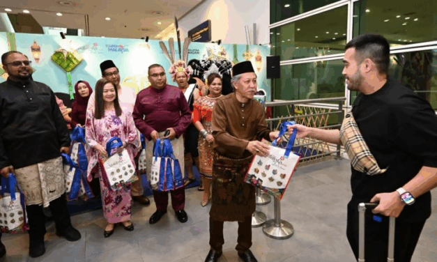 Tourism Malaysia Welcomes 5,000 Visitors with Hari Raya Festivities Across Nine Airports for Visit Malaysia 2026