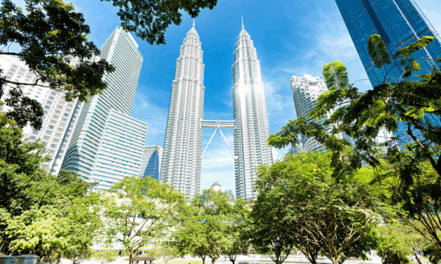 Petronas Twin Towers: Exploring Kuala Lumpur’s Most Famous Landmark