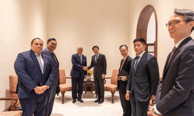 Indonesian Investment Minister Holds High-Level Meetings with Singapore Leaders
