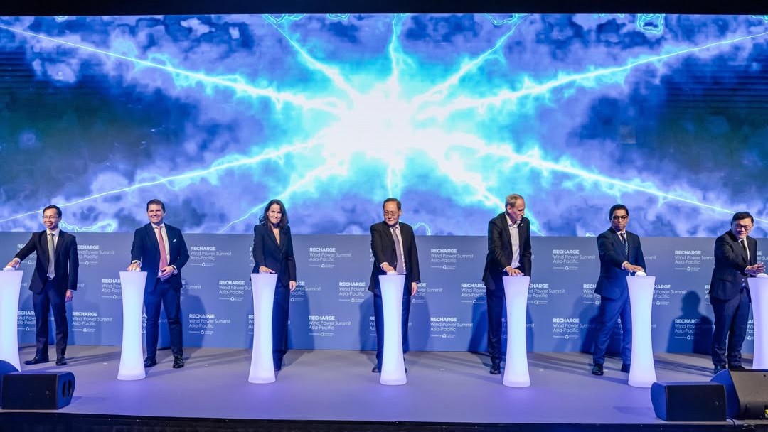 Attended the opening ceremony of RECHARGE Wind Power Summit Asia-Pacific 2026 this morning, Sing