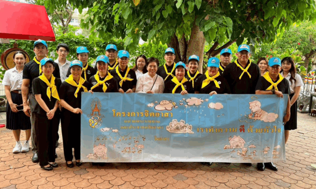Royal Thai Embassy in Singapore Conducts Volunteer Activity and Donates Buddhist Texts to Palelai Buddhist Temple