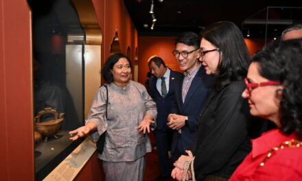 Crosscurrents Arrives in Singapore