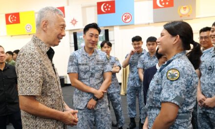 Senior Minister Lee Hsien Loong Visited SAF Personnel and Aquaculture Farm in Brunei