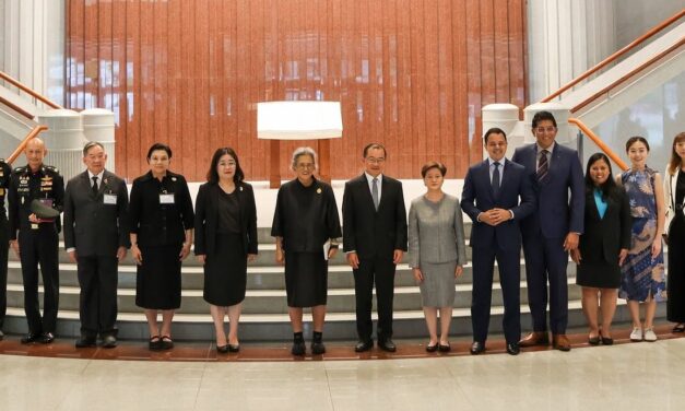 Thai Princess Maha Chakri Sirindhorn Visits Singapore to Strengthen Educational and Institutional Exchanges