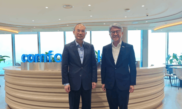 H.E. Cao Zhongming Meets ComfortDelGro Group CEO to Advance China–Singapore Smart Transport Cooperation